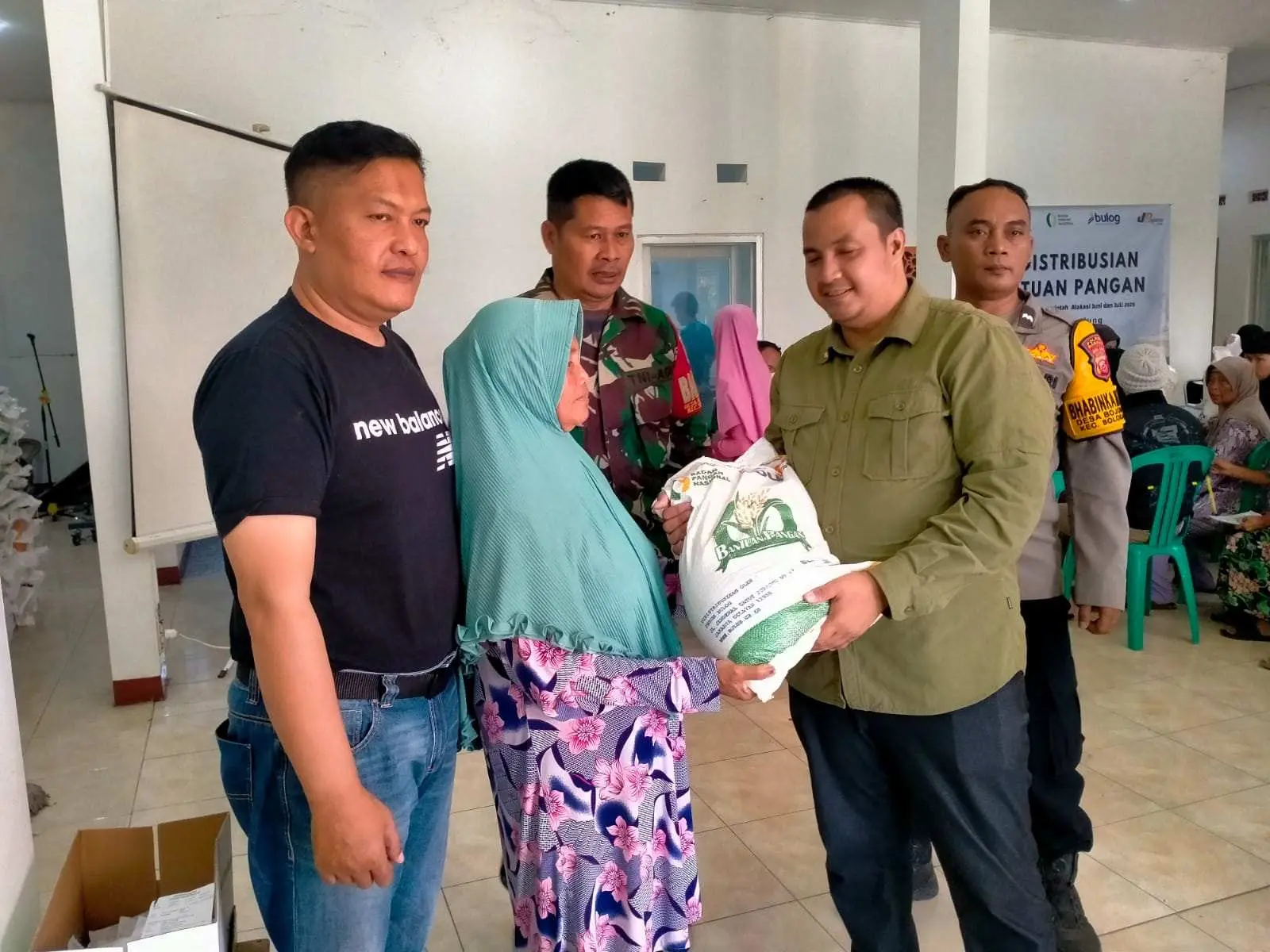 Camat Solokanjeruk Prabowo Monitoring Penyaluran Bantuan Pangan: Pastikan Berjalan Baik dan Tepat Sasaran