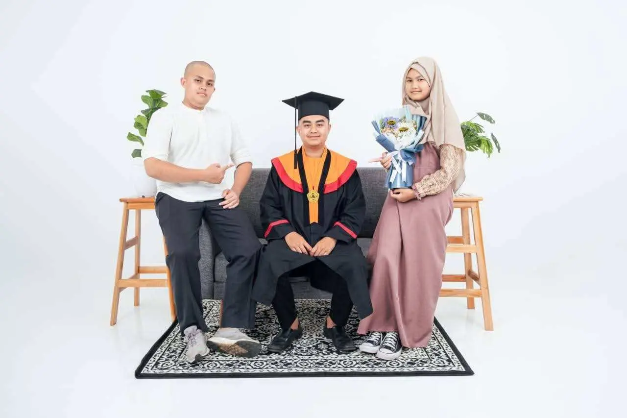 Pemuda Inspirator dari Desa: Kisah Muhammad Ilham Aqiel Almunawwar, Arsitek yang Melaju ke Tingkat Nasional